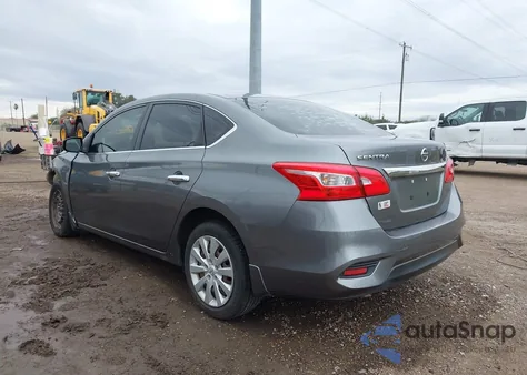 2017 Nissan Sentra S z USA, uszkodzony, nr VIN 3N1AB7AP7HY383099